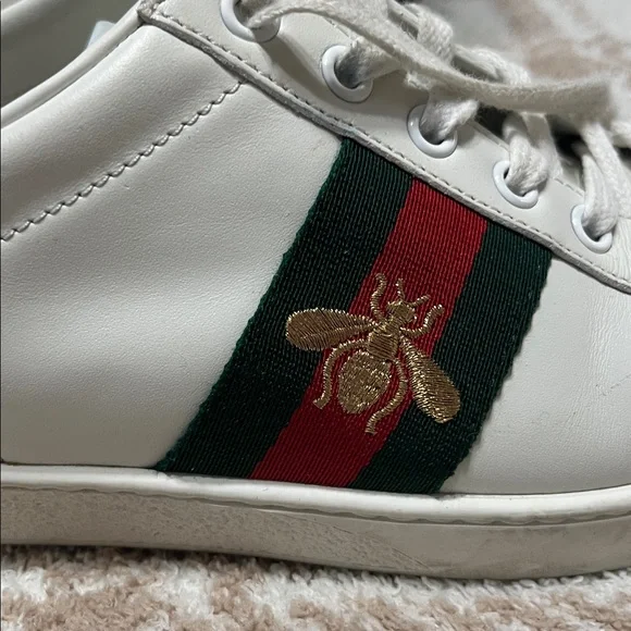 Size 38 Gucci Women's White and Green Sneakers, with original box and dust bags - Picture 5 of 6